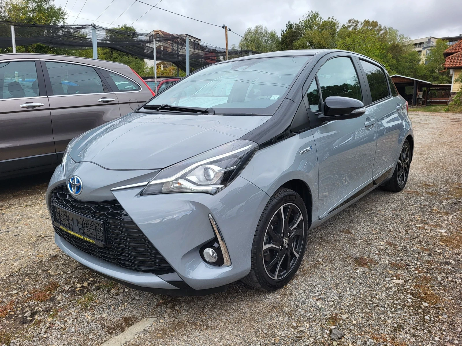 Toyota Yaris 1.5 HYBRID / Nardo Grey /  - изображение 3