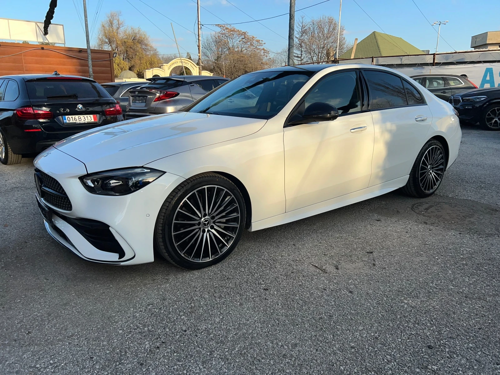 Mercedes-Benz C 300 2.0 AMG 4-Matic Keyless Head up Burmester 35948 �� | Mobile.bg � ����������� 1