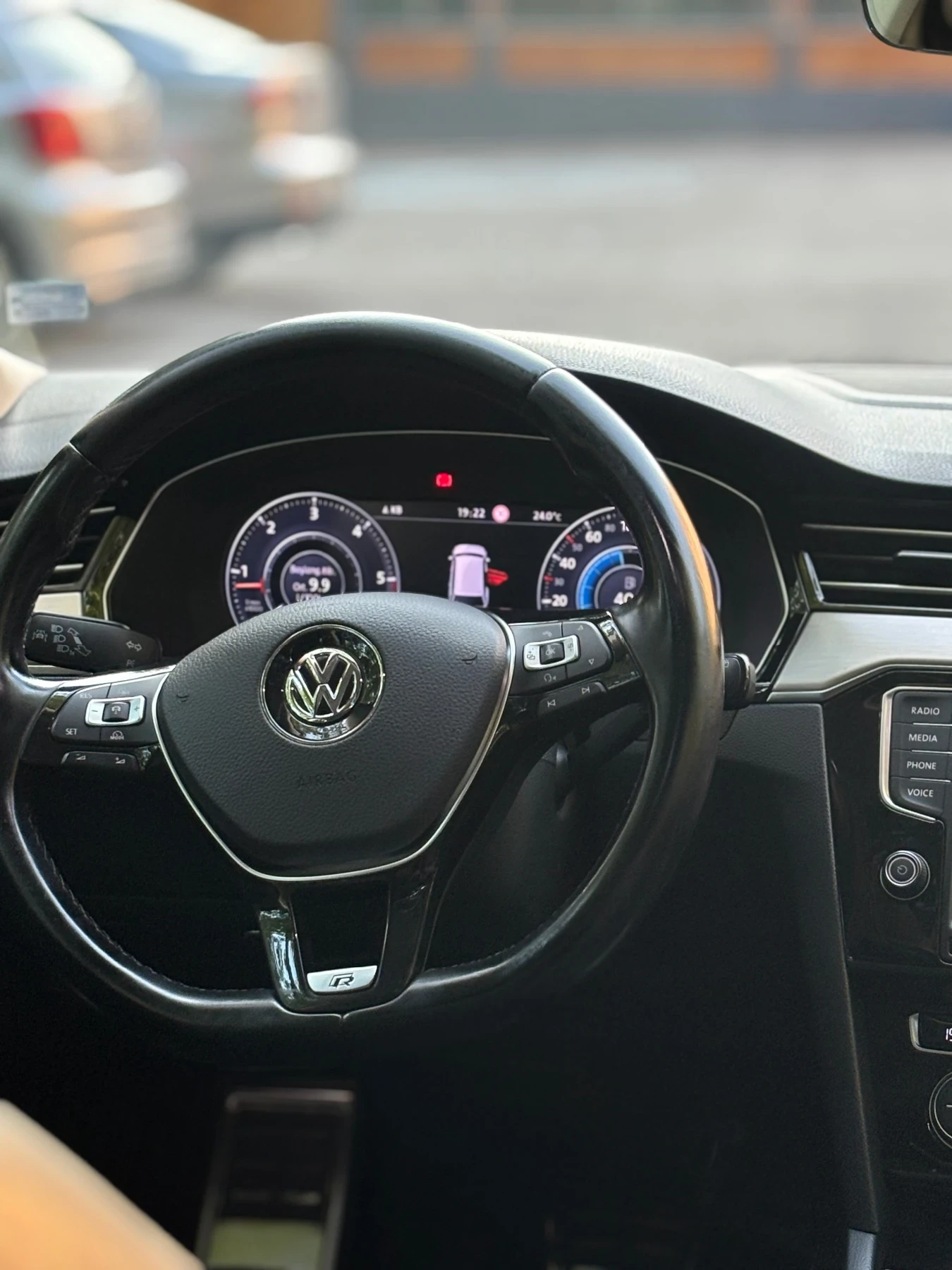 VW Passat R Line BluMotion �������/�������/����/�����/���� | Mobile.bg � ����������� 11