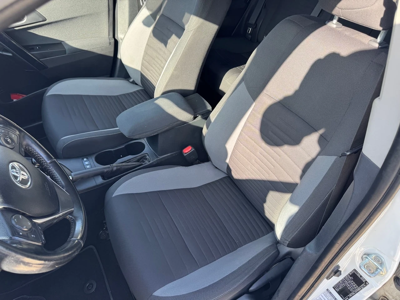 Toyota Auris 1.8i Hybrid Facelift/Navi, снимка 9 - Автомобили и джипове - 53849541