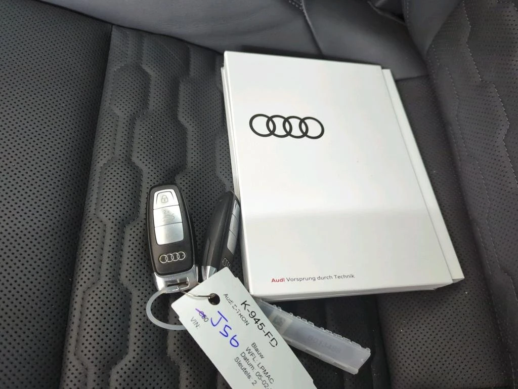 Audi E-Tron GT, снимка 13 - Автомобили и джипове - 54069733