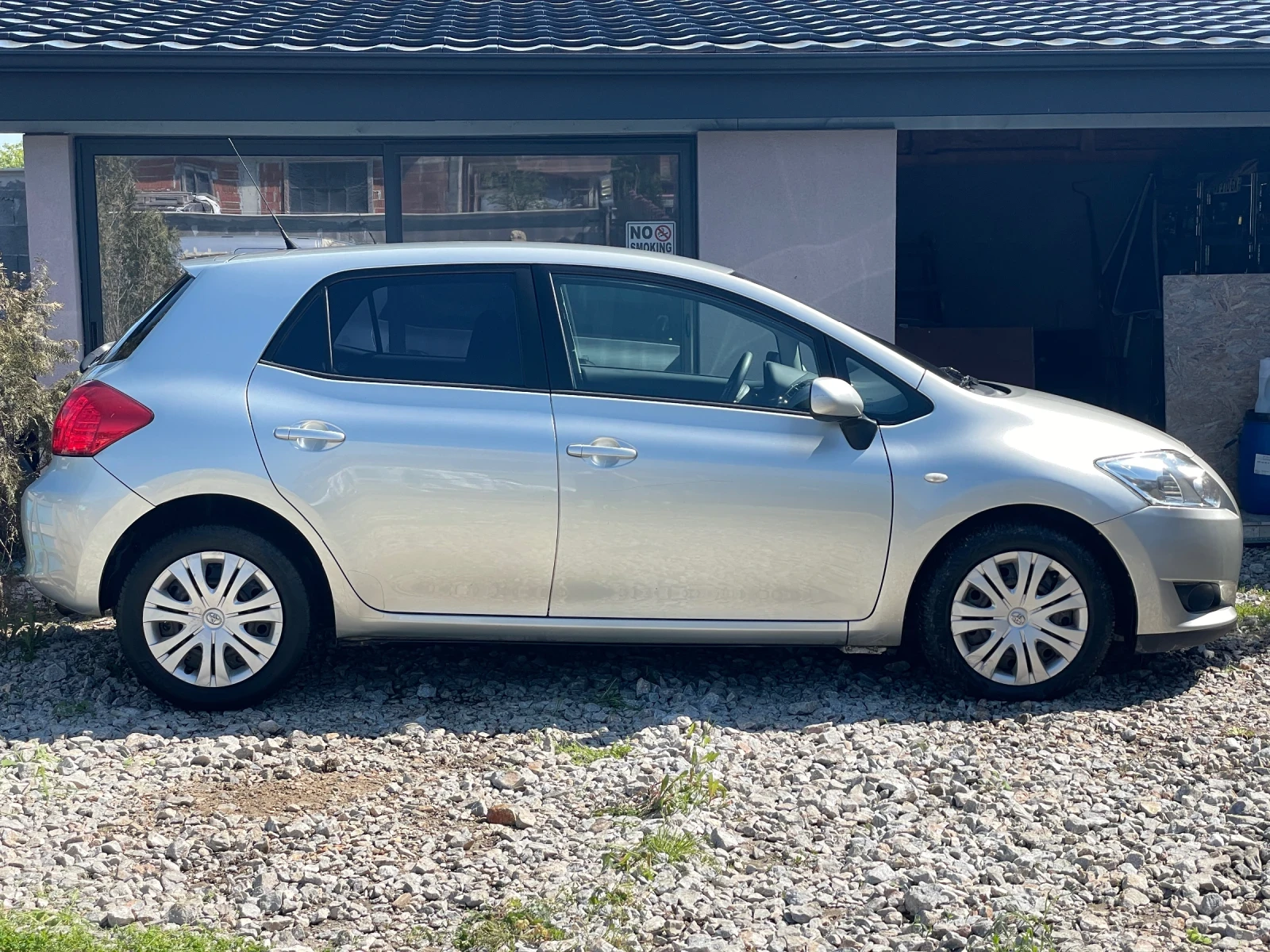 Toyota Auris 1.4vvti, снимка 4 - Автомобили и джипове - 54436382