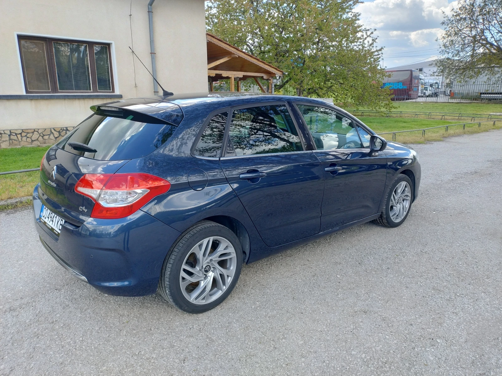 Citroen C4 1.6 HDI   EXCLUSIVE FULL, снимка 4 - Автомобили и джипове - 54414556