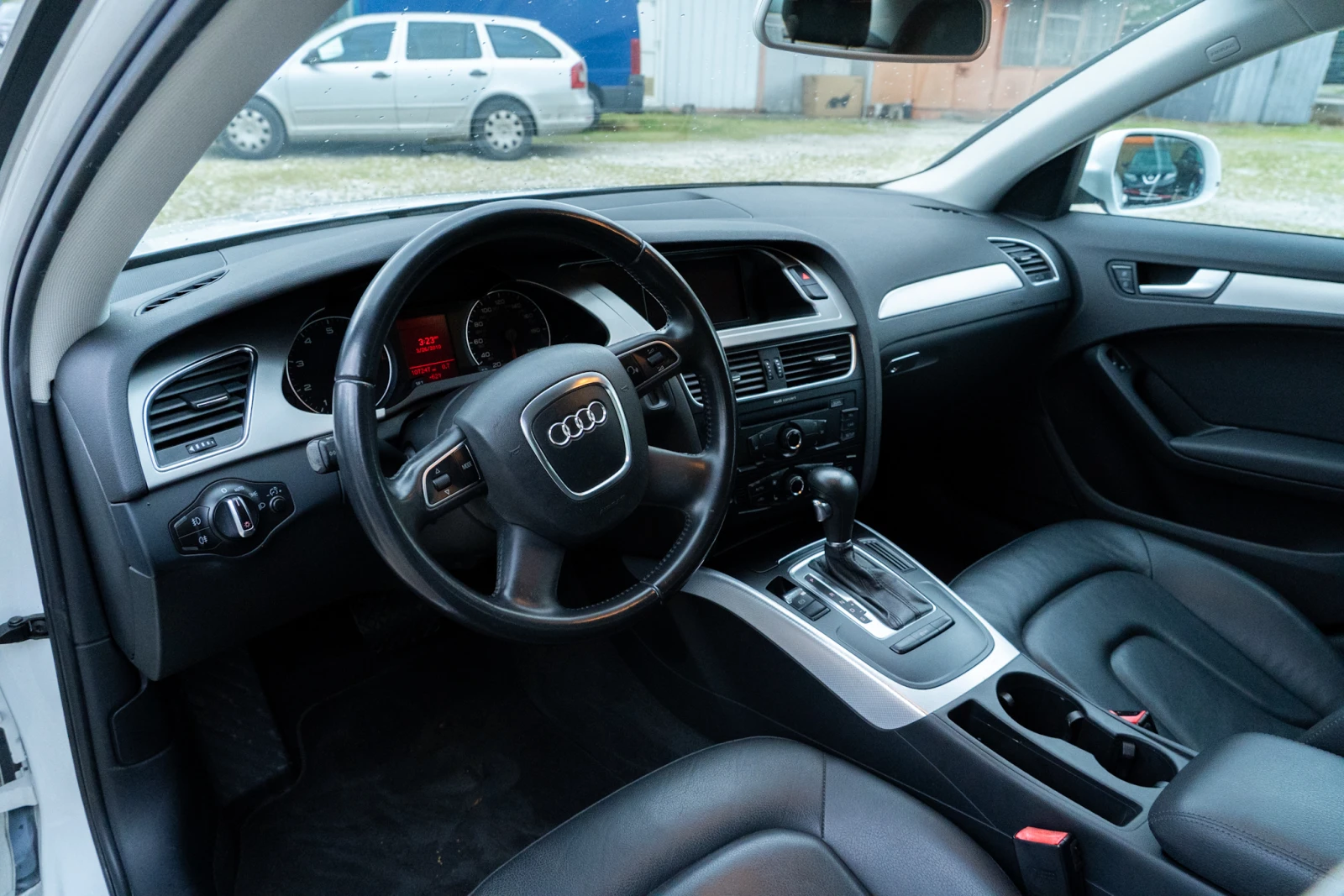 Audi A4 TFSI БЕНЗИН, снимка 8 - Автомобили и джипове - 54580278