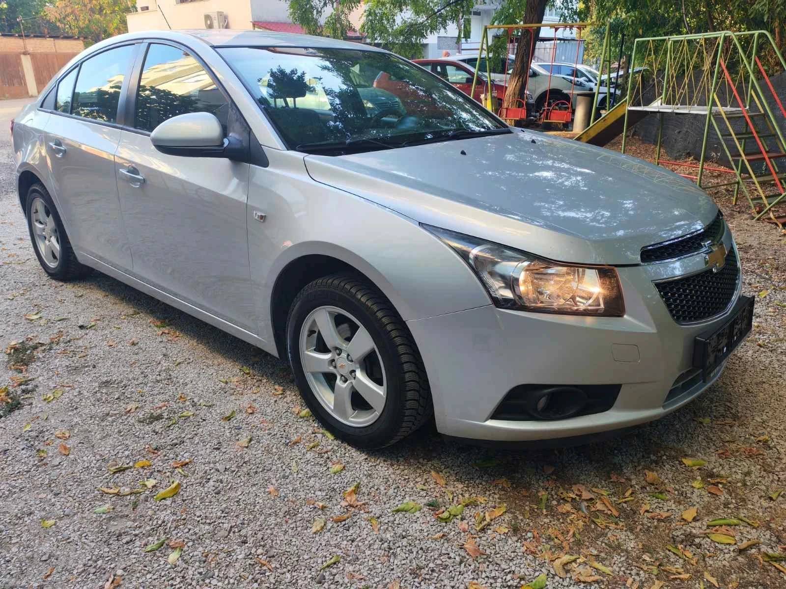 Chevrolet Cruze 1, 8, снимка 2 - Автомобили и джипове - 54663372