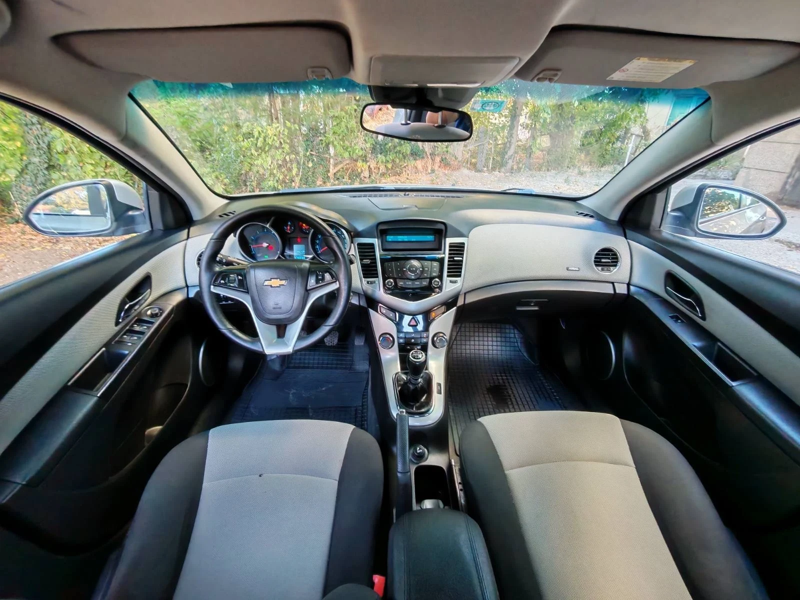 Chevrolet Cruze 1, 8, снимка 6 - Автомобили и джипове - 54663372
