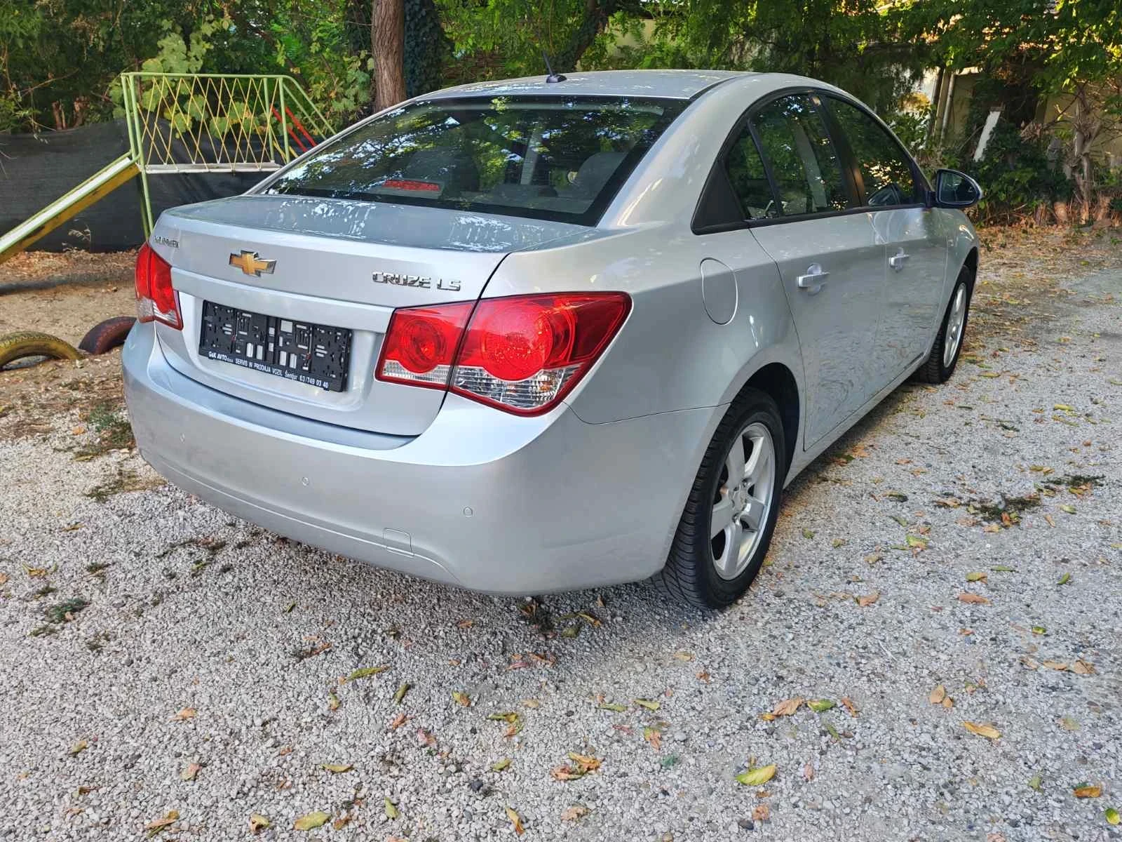Chevrolet Cruze 1, 8, снимка 4 - Автомобили и джипове - 54663372