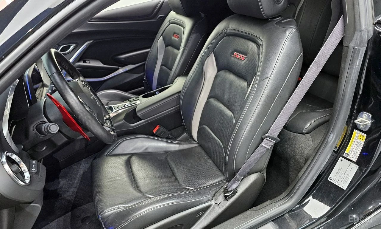 Chevrolet Camaro SS* 6.2* V8* ПОДГРЕВ* ОБДУХВАНЕ* КАМЕРА* КЕЙЛЕС* , снимка 13 - Автомобили и джипове - 54700615