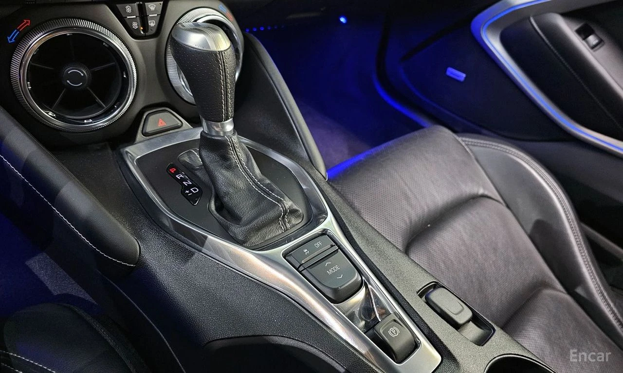 Chevrolet Camaro SS* 6.2* V8* ПОДГРЕВ* ОБДУХВАНЕ* КАМЕРА* КЕЙЛЕС* , снимка 10 - Автомобили и джипове - 54700615