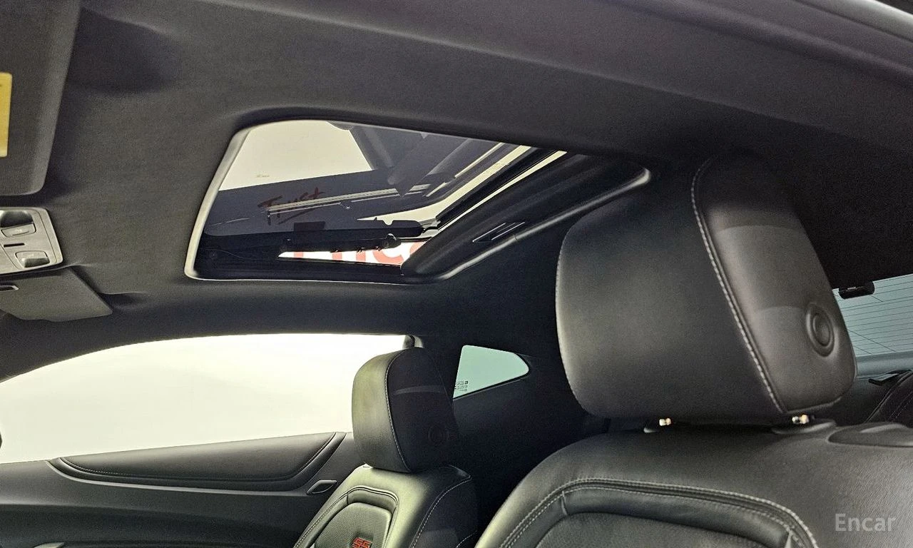 Chevrolet Camaro SS* 6.2* V8* ПОДГРЕВ* ОБДУХВАНЕ* КАМЕРА* КЕЙЛЕС* , снимка 15 - Автомобили и джипове - 54700615