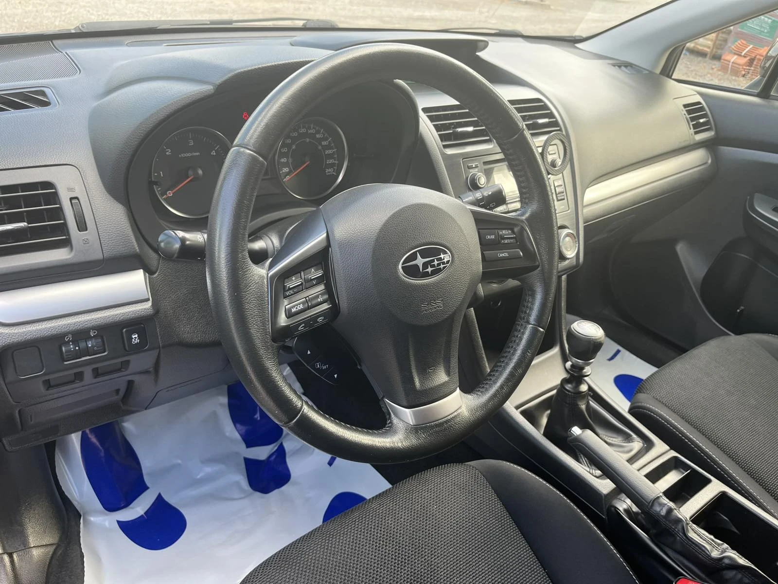 Subaru XV 2.0d, снимка 14 - Автомобили и джипове - 54932465