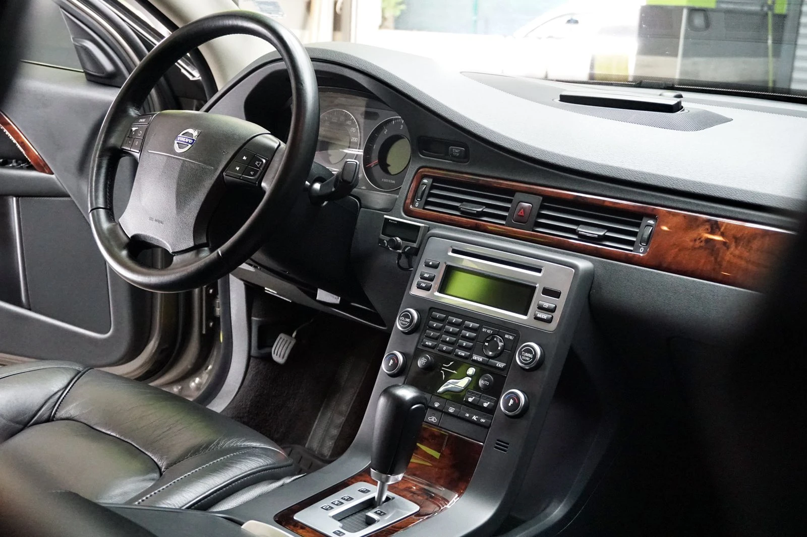 Volvo S80, снимка 17 - Автомобили и джипове - 55081768