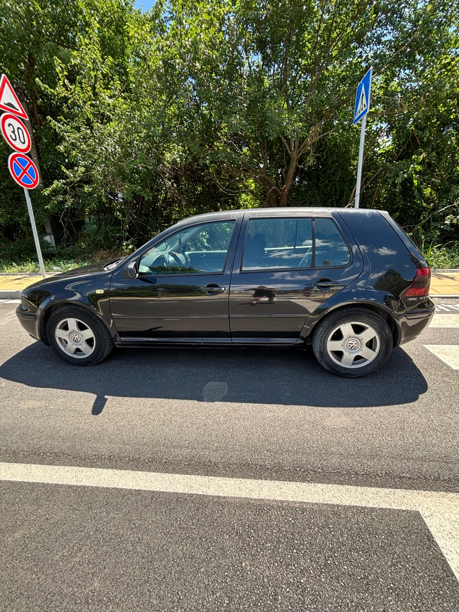 VW Golf, снимка 6 - Автомобили и джипове - 55278547