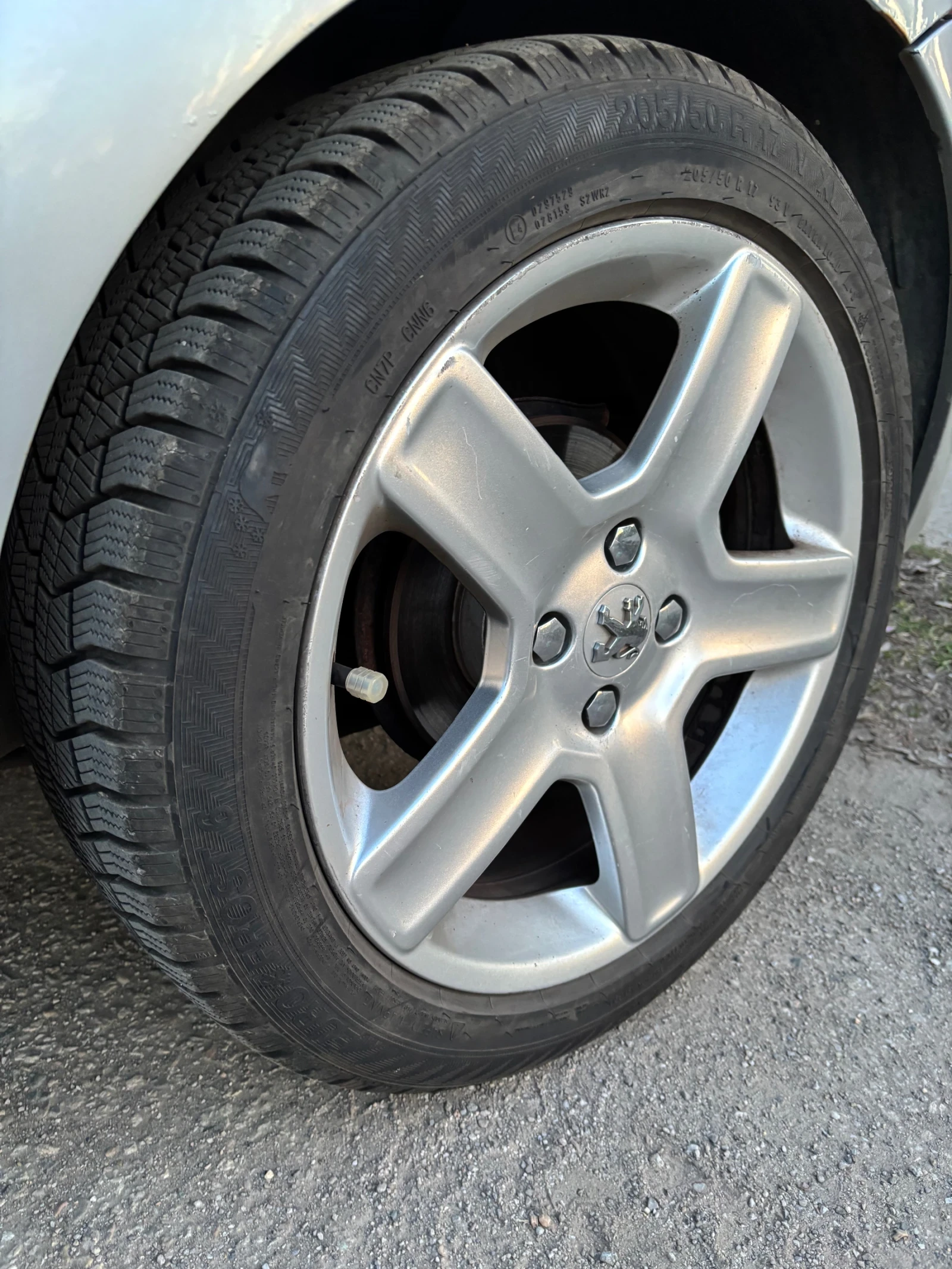 Peugeot 307 2.0i, снимка 17 - Автомобили и джипове - 55359436