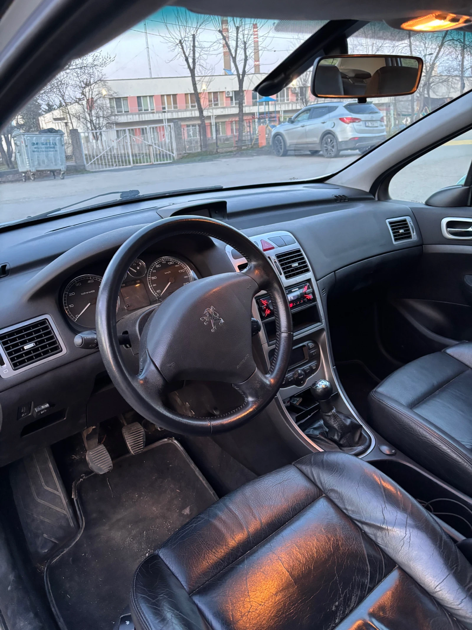 Peugeot 307 2.0i, снимка 7 - Автомобили и джипове - 55359436