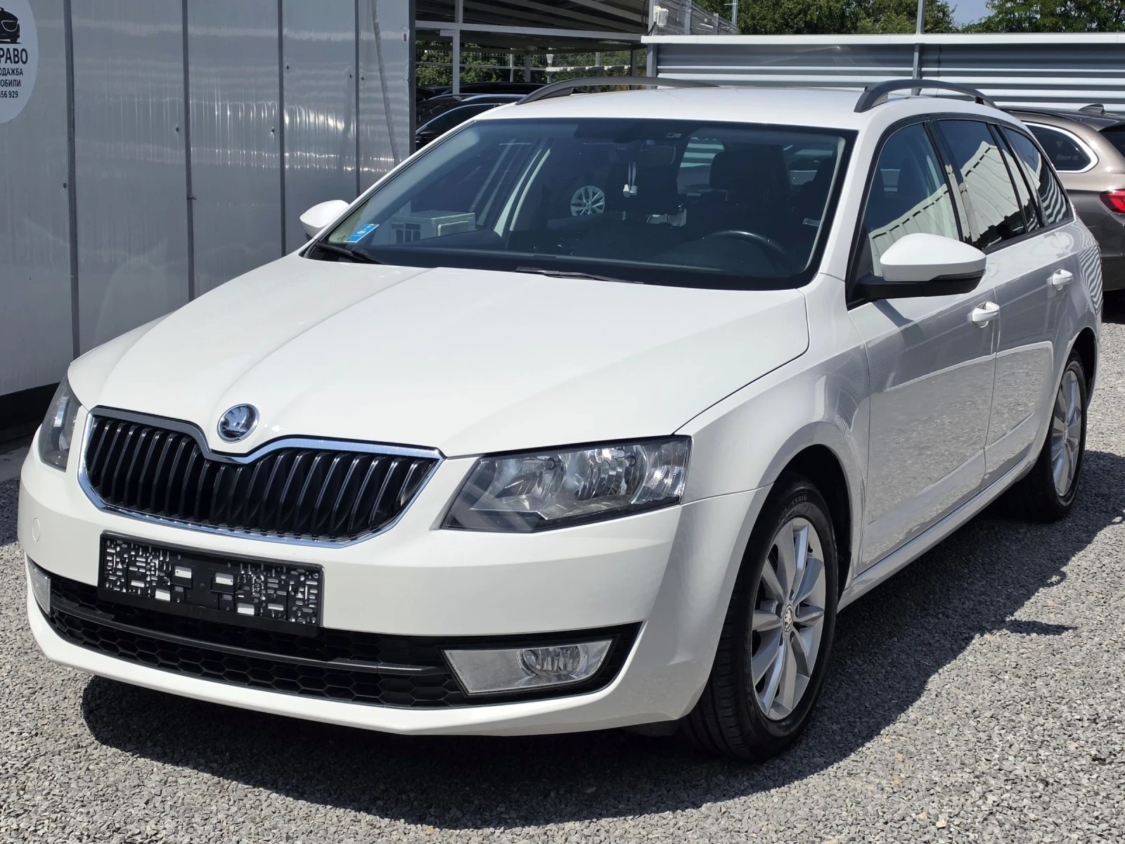 Skoda Octavia G-Tec/КАТО НОВА, снимка 3 - Автомобили и джипове - 55435510