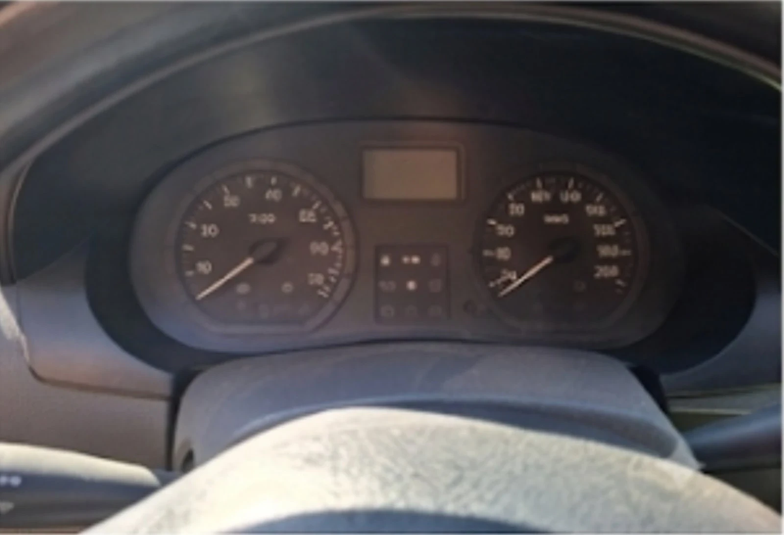 Dacia Logan, снимка 6 - Автомобили и джипове - 55695926