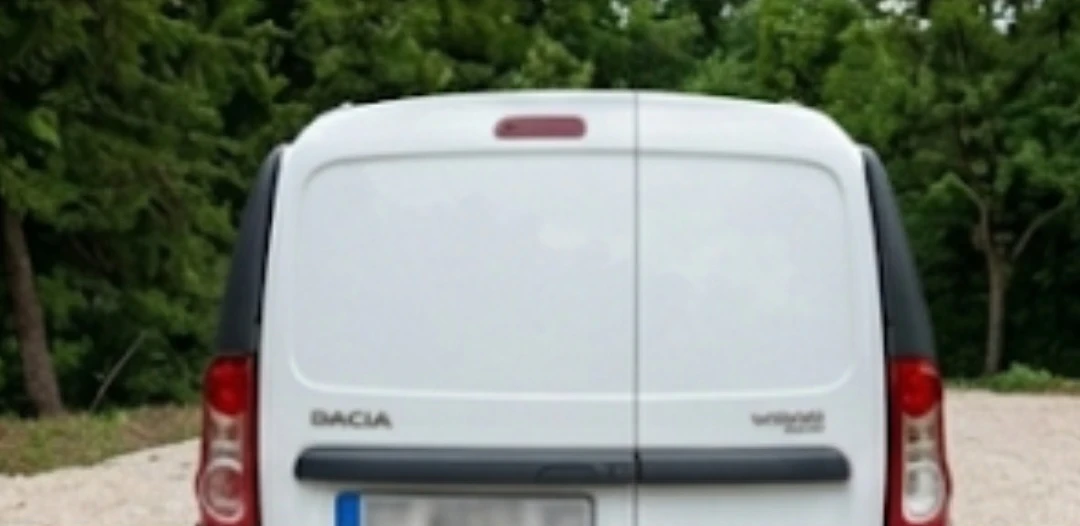 Dacia Logan, снимка 5 - Автомобили и джипове - 55695926