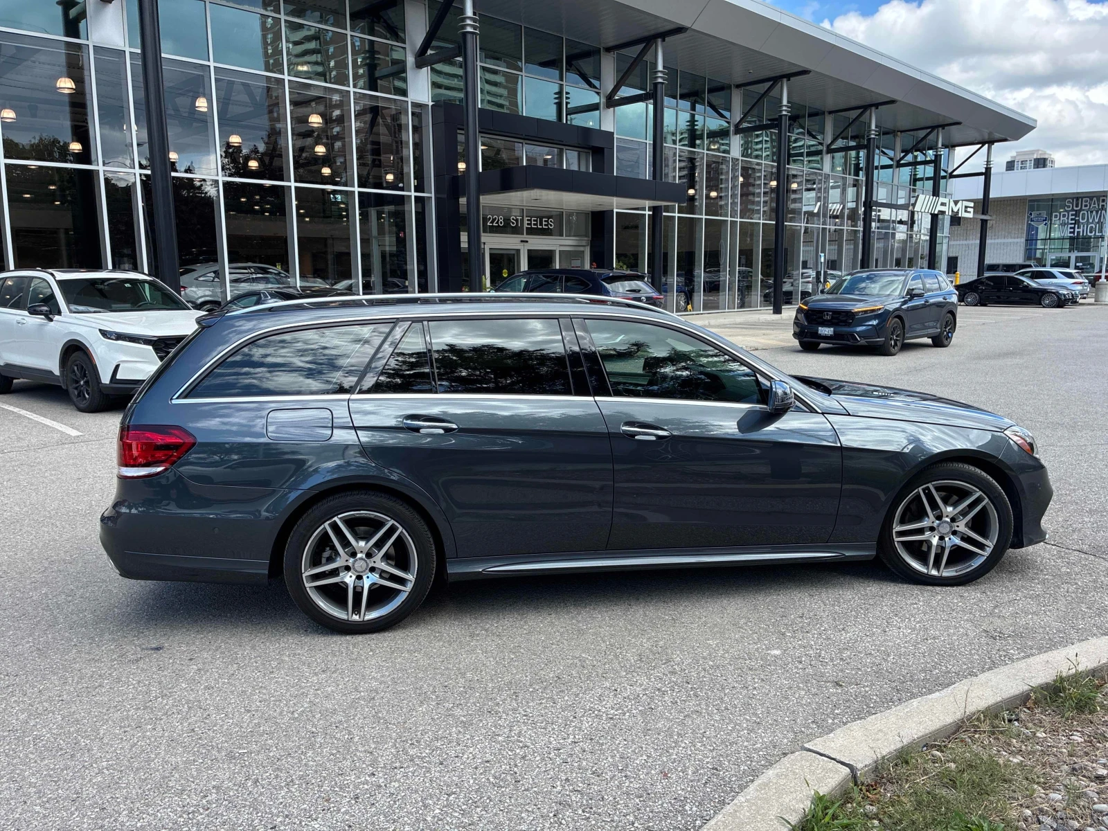 Mercedes-Benz E 400 * CARFAX * ЦЕНА ДО БГ, снимка 4 - Автомобили и джипове - 55879107
