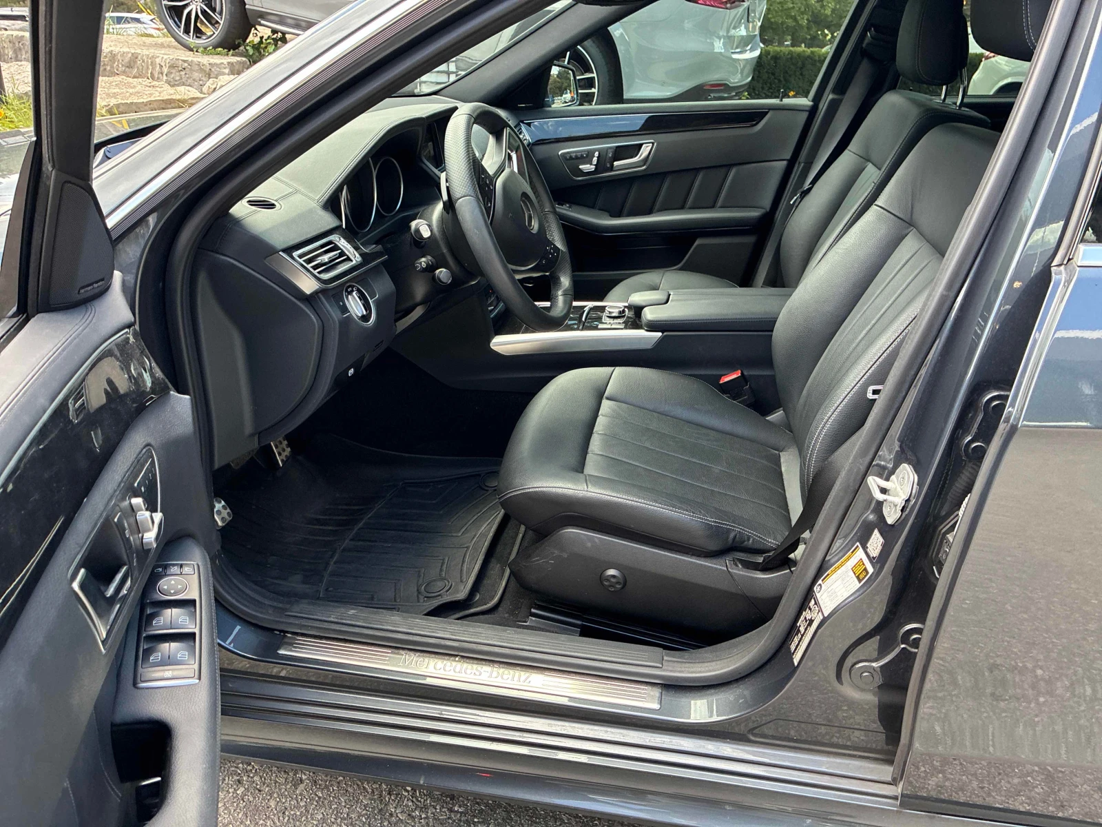 Mercedes-Benz E 400 * CARFAX * ЦЕНА ДО БГ, снимка 8 - Автомобили и джипове - 55879107