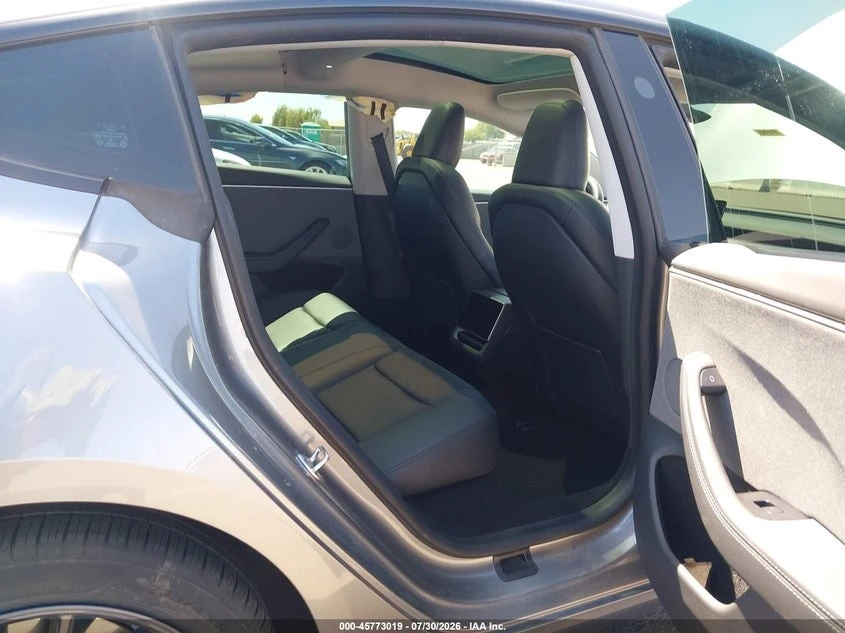 Tesla Model 3 LONG RANGE DUAL MOTOR, снимка 12 - Автомобили и джипове - 56152750