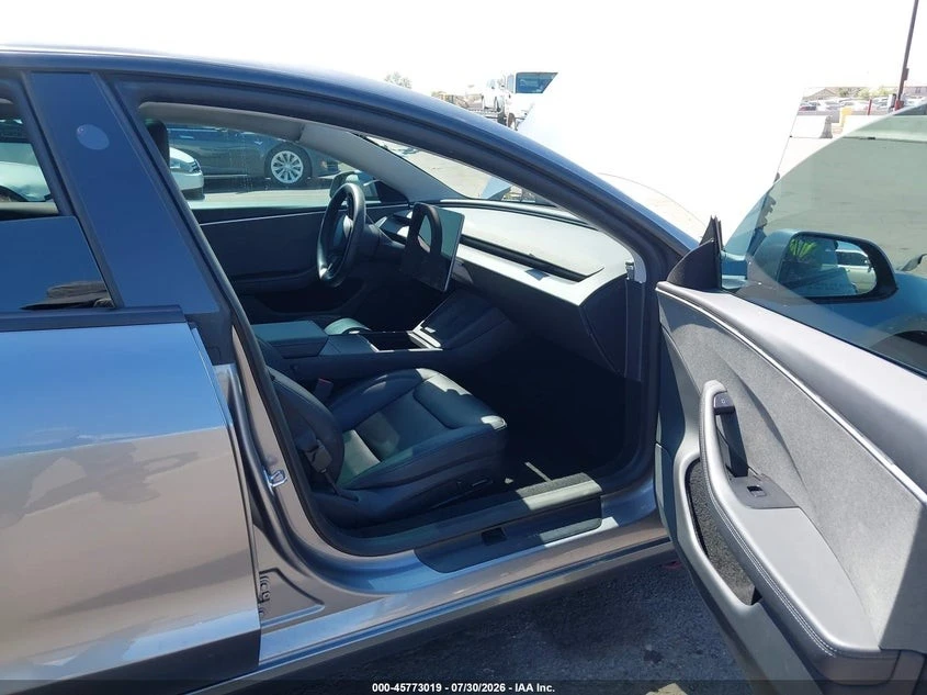 Tesla Model 3 LONG RANGE DUAL MOTOR, снимка 10 - Автомобили и джипове - 56152750