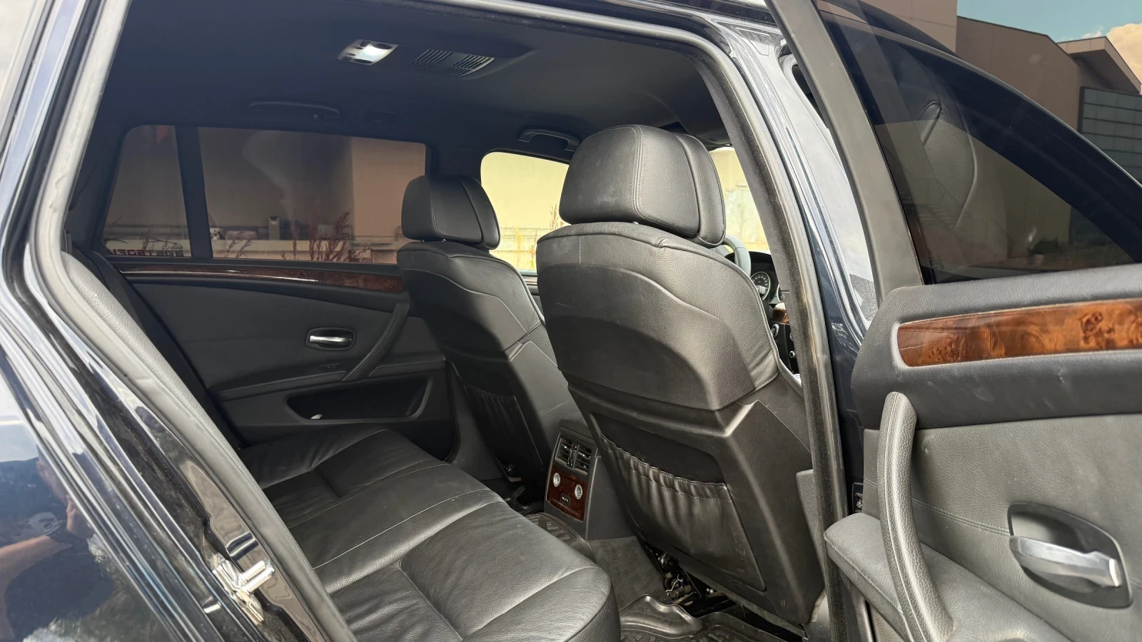 BMW 535 BMW E61 535d | 2008 г. | 550 к.с., снимка 13 - Автомобили и джипове - 56183394