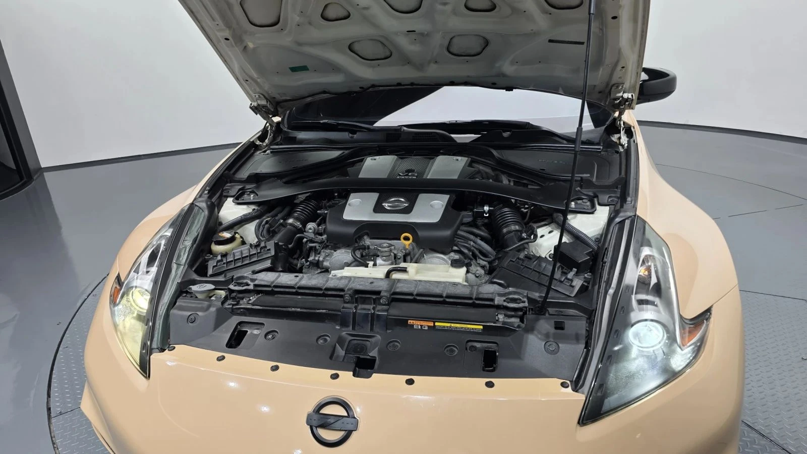 Nissan 370Z, снимка 6 - Автомобили и джипове - 56689662