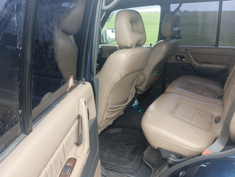 Mitsubishi Pajero 3.5 208 кс, снимка 7 - Автомобили и джипове - 44081082