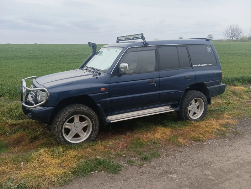 Mitsubishi Pajero 3.5 208 кс, снимка 2 - Автомобили и джипове - 44081082