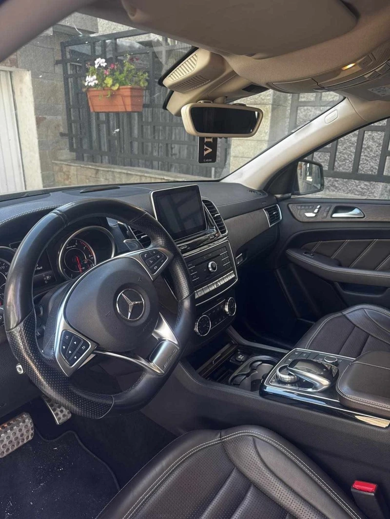 Mercedes-Benz GLE 63 S AMG, снимка 11 - Автомобили и джипове - 46615638