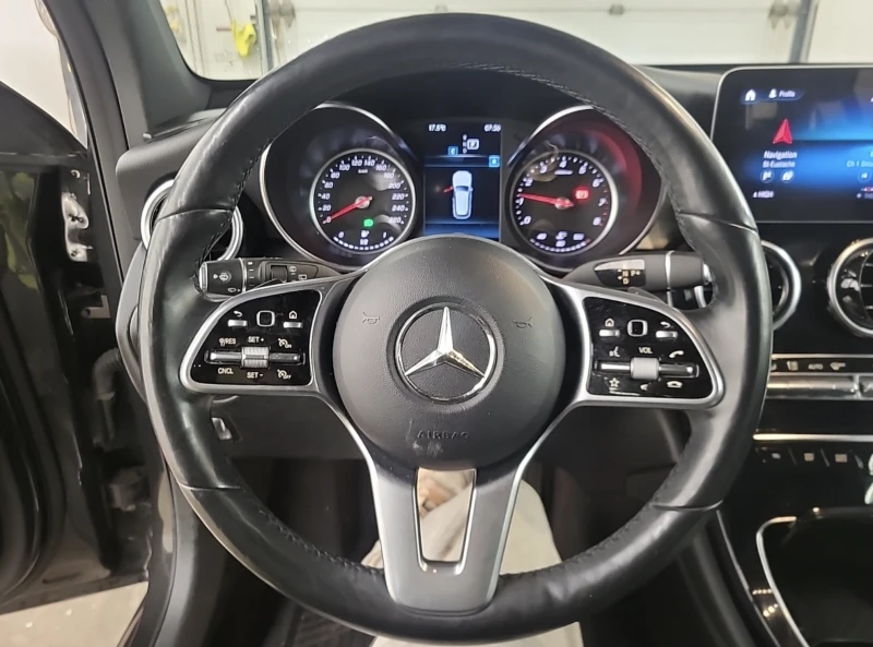 Mercedes-Benz GLC 300 2020 Mercedes-Benz GLC 300, снимка 9 - Автомобили и джипове - 52751576