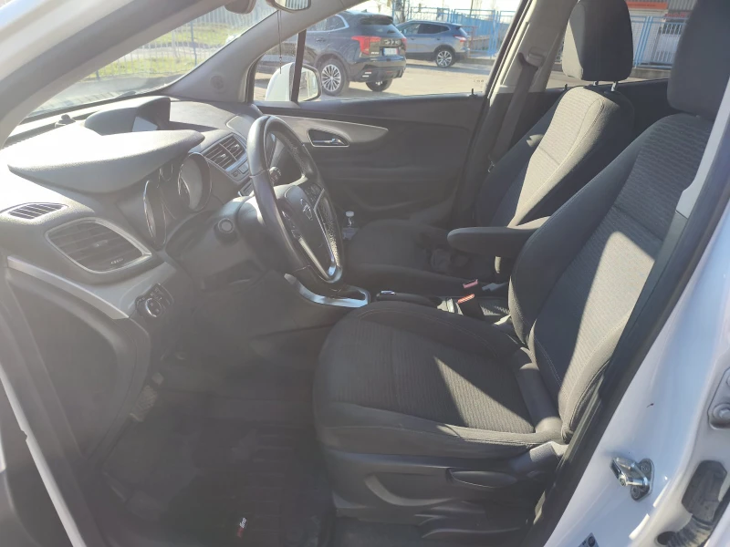 Opel Mokka 1.4T , снимка 9 - Автомобили и джипове - 53081532