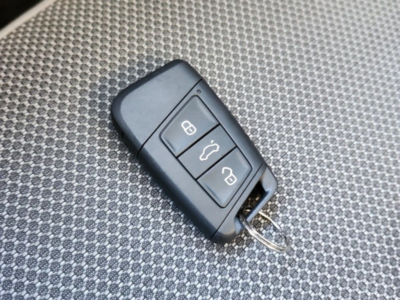 VW Taos * CARFAX * ФИНАНСИРАНЕ , снимка 6 - Автомобили и джипове - 53244223