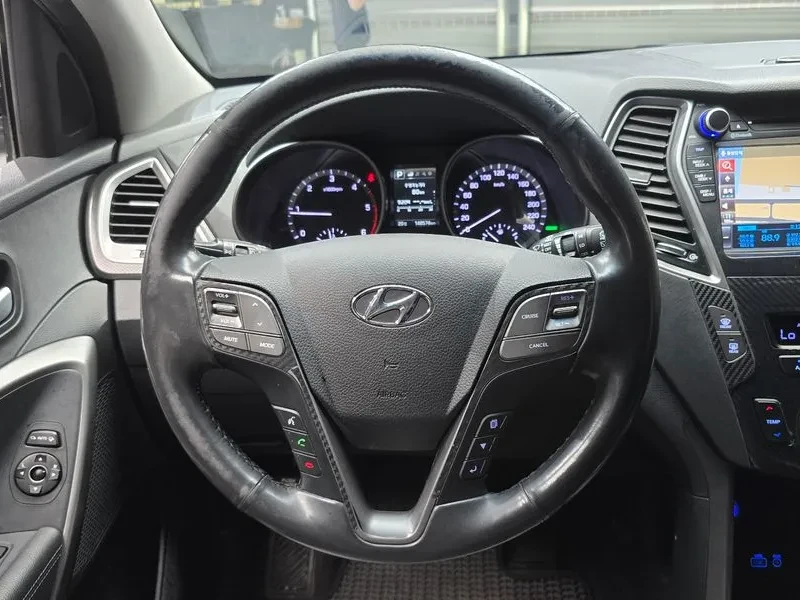 Hyundai Santa fe 2.0 4WD PREMIUM, снимка 13 - Автомобили и джипове - 56160968