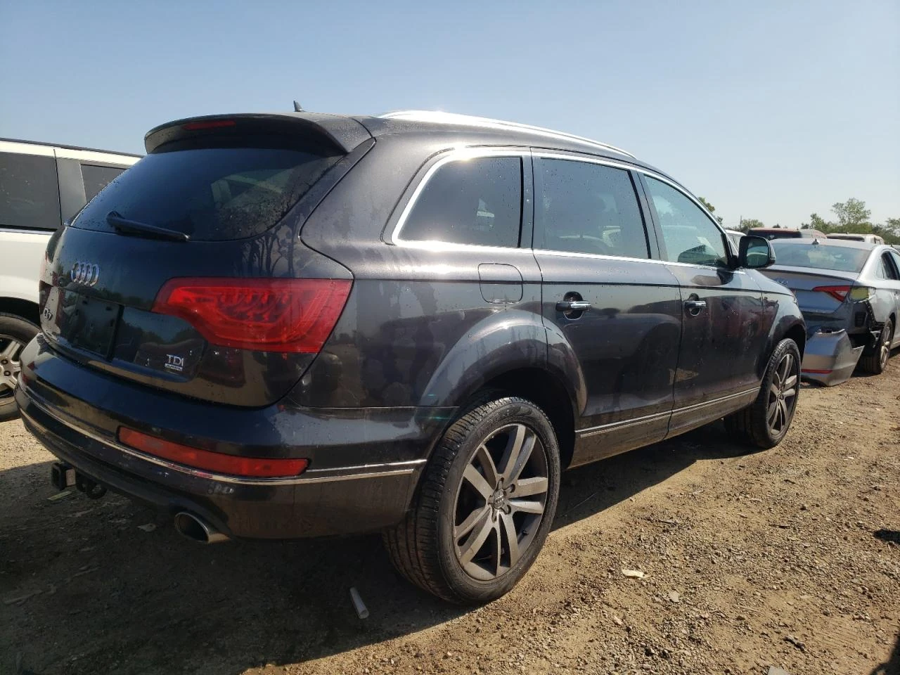 Audi Q7 3.0L TDI Premium Plus - изображение 3
