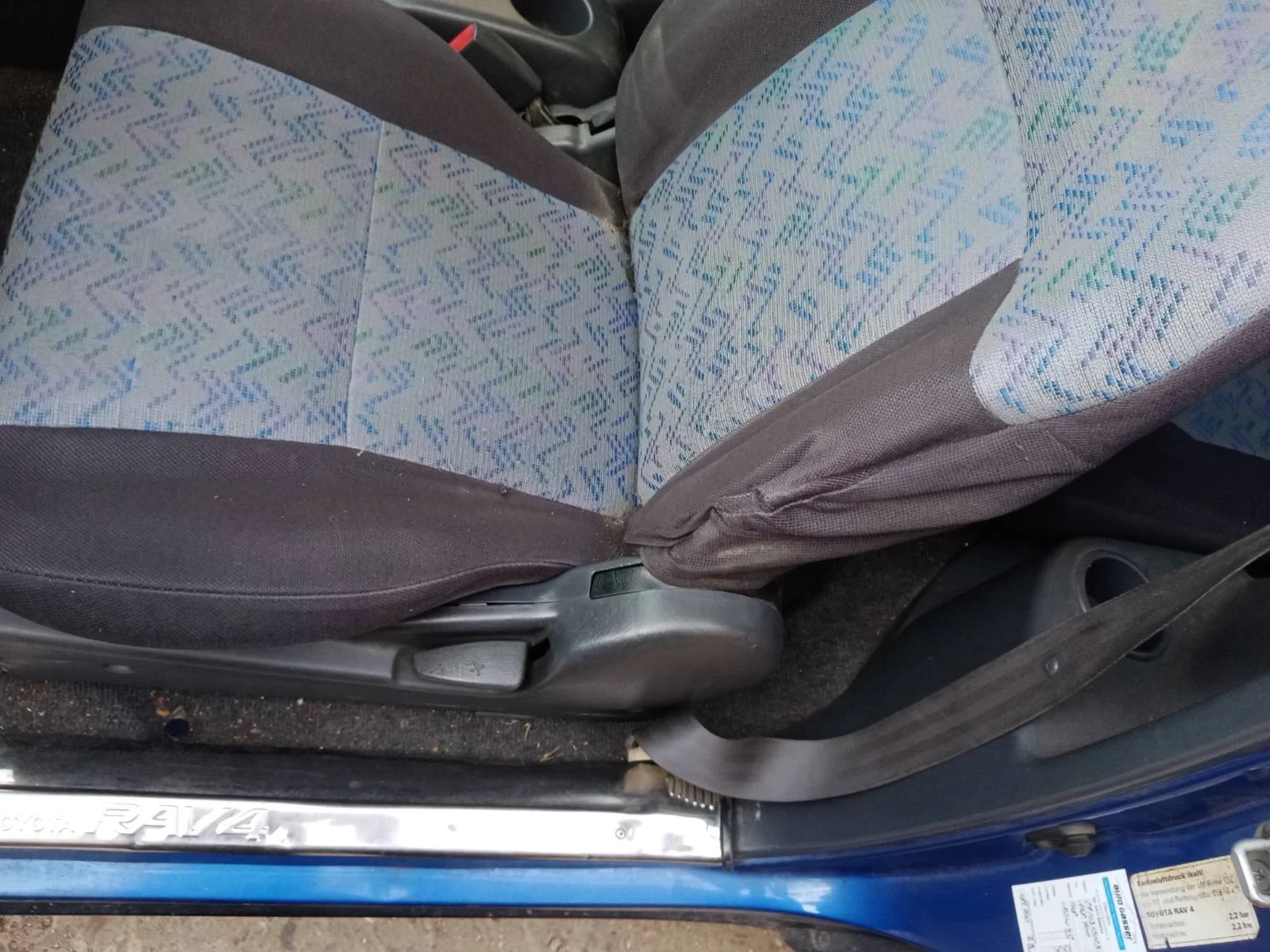 Toyota Rav4  - изображение 9