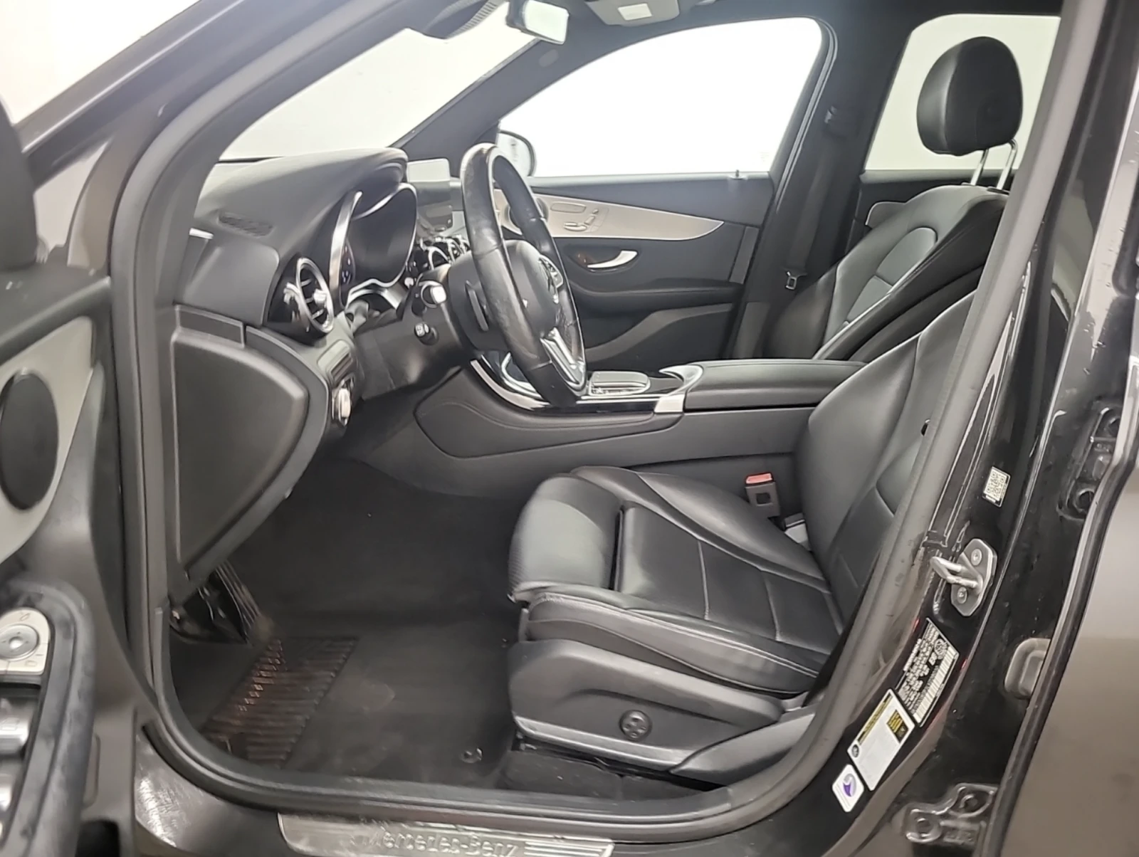 Mercedes-Benz GLC 300 2020 Mercedes-Benz GLC 300 - изображение 7