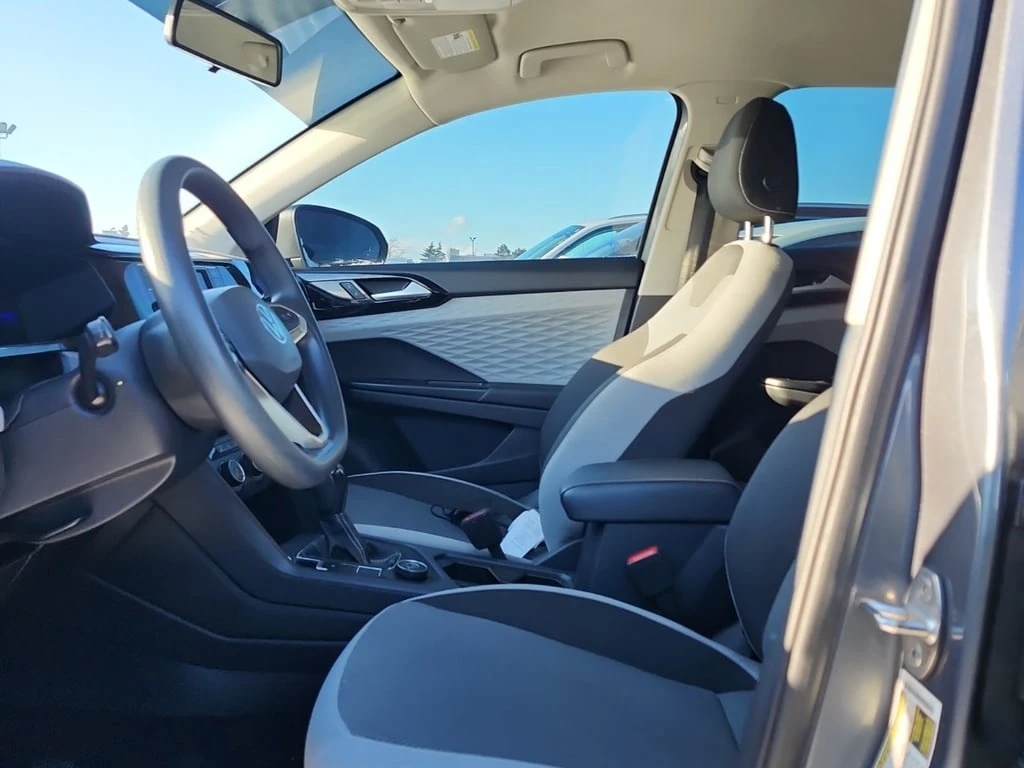 VW Taos * CARFAX * ФИНАНСИРАНЕ  - изображение 5