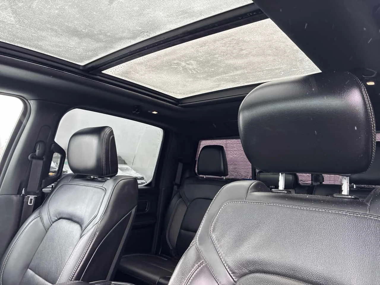 Dodge RAM 1500 * SPORT * CARFAX * ПРЕДСТАВИТЕЛСТВО * ПОДГРЕВ , снимка 10 - Автомобили и джипове - 53886072