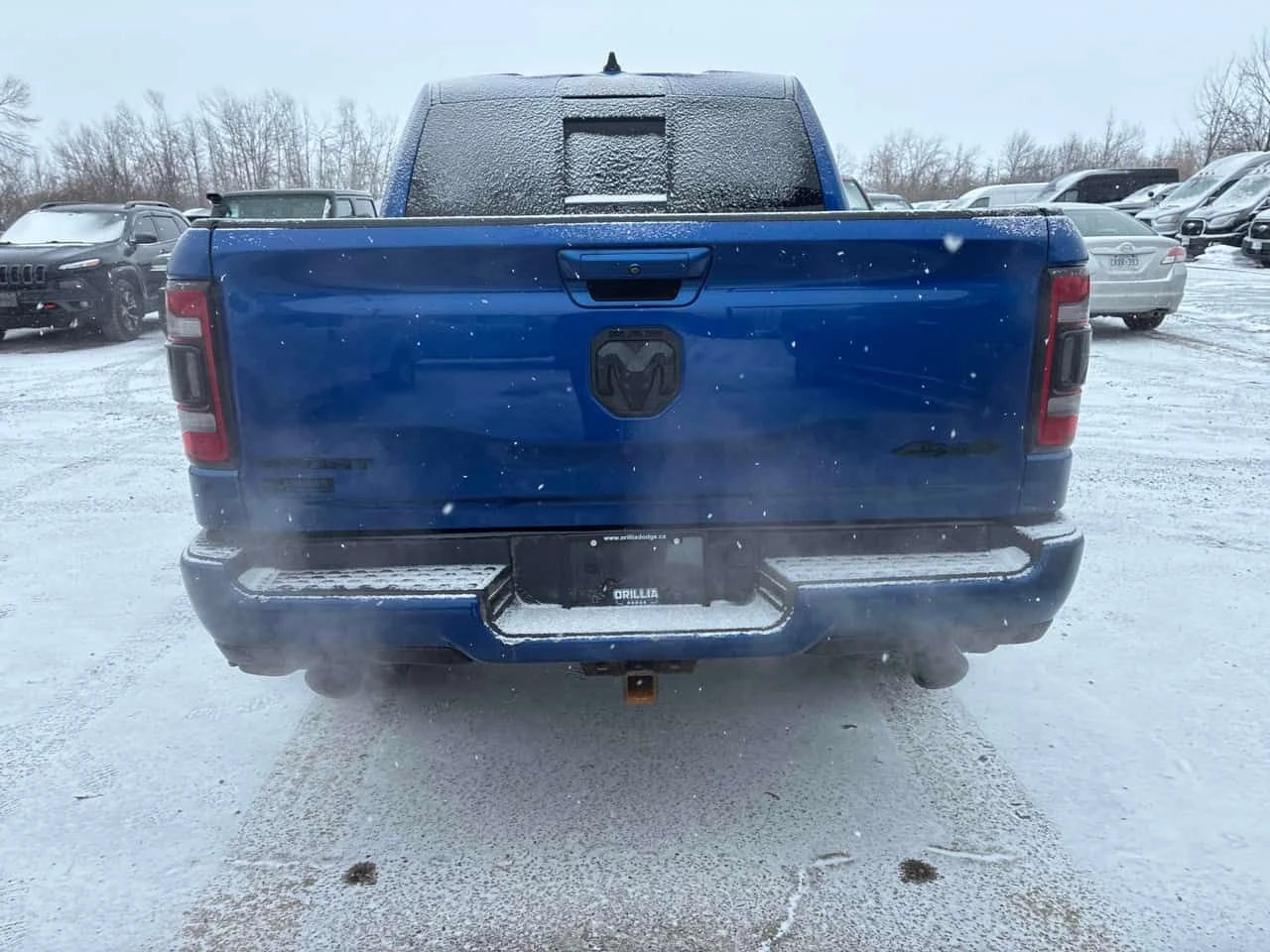 Dodge RAM 1500 * SPORT * CARFAX * ПРЕДСТАВИТЕЛСТВО * ПОДГРЕВ , снимка 4 - Автомобили и джипове - 53886072