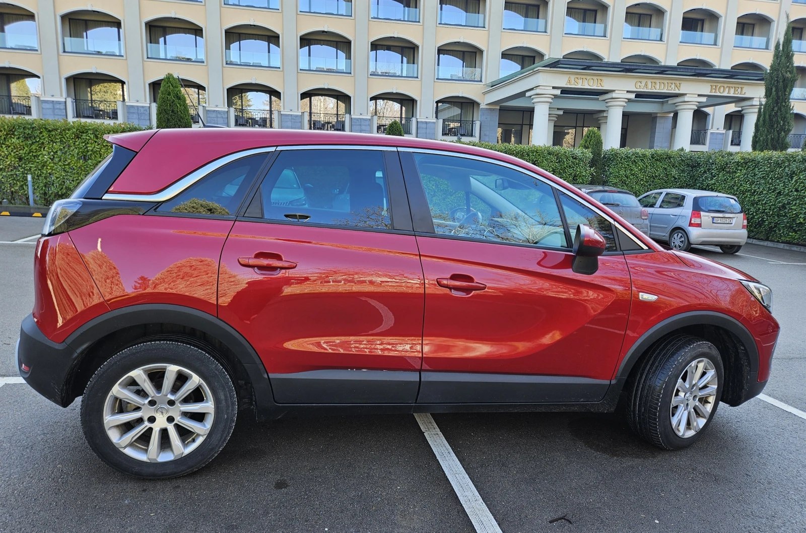 Opel Crossland X Elegance F1.2XHL (S/S), снимка 2 - Автомобили и джипове - 53891521
