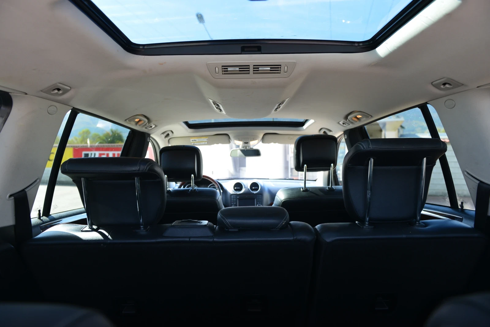 Mercedes-Benz GL 550, снимка 4 - Автомобили и джипове - 53936509