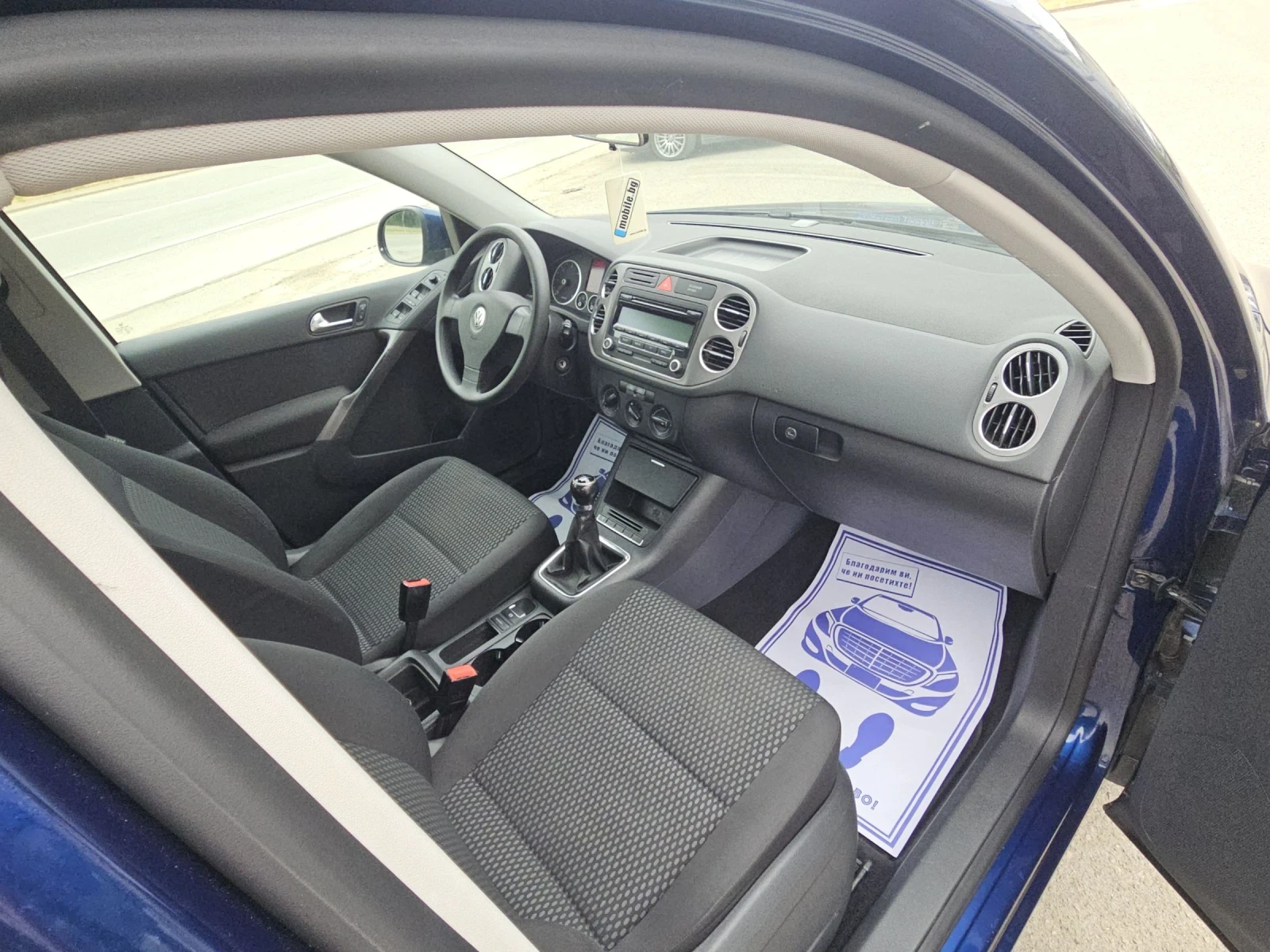 VW Tiguan 2.0tdi----4x4, снимка 14 - Автомобили и джипове - 54458870