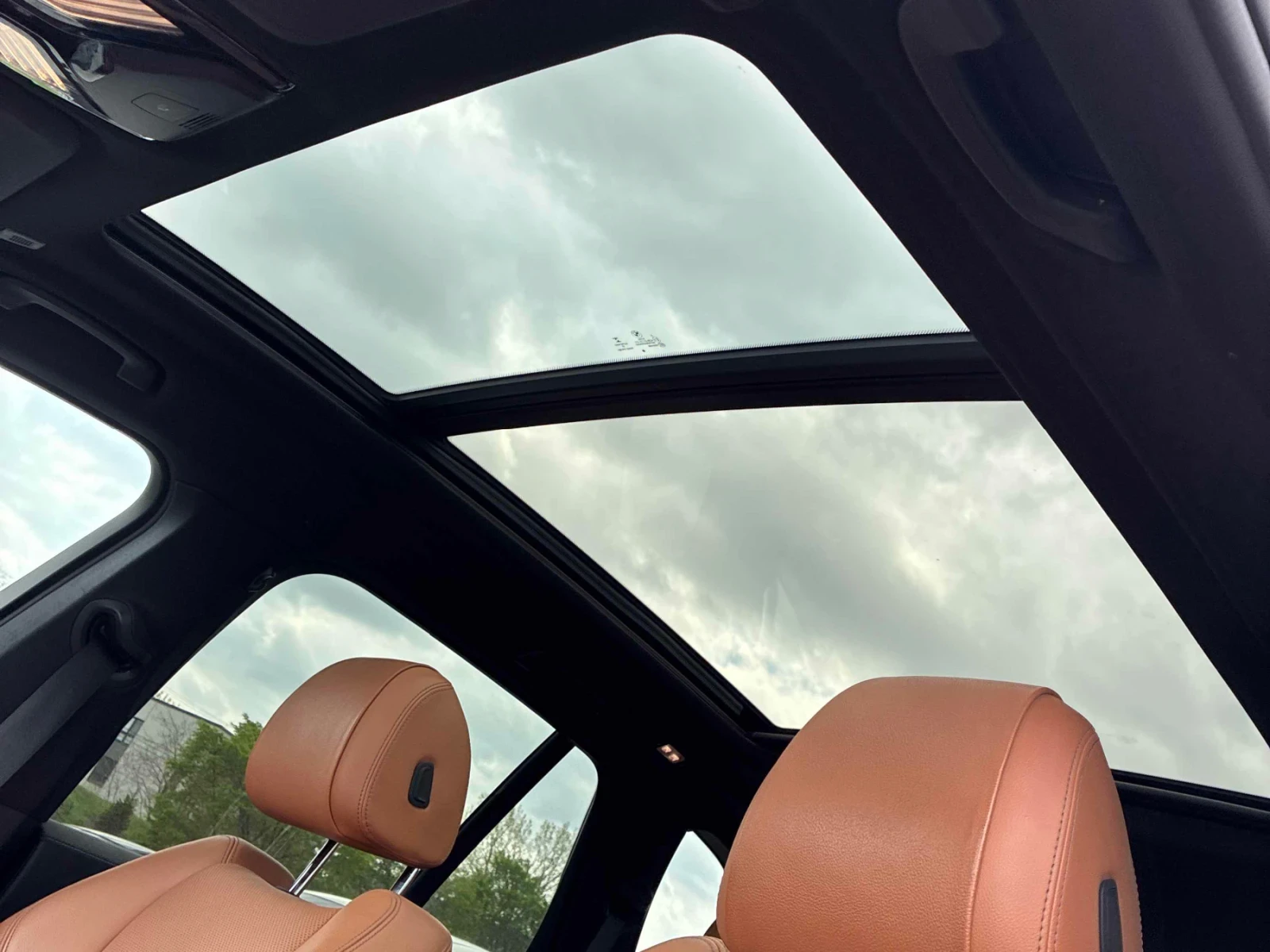 BMW X5 xDrive40i * M ПАКЕТ * ПОДГРЕВ * ПАНОРАМА * CARFAX, снимка 12 - Автомобили и джипове - 54635928