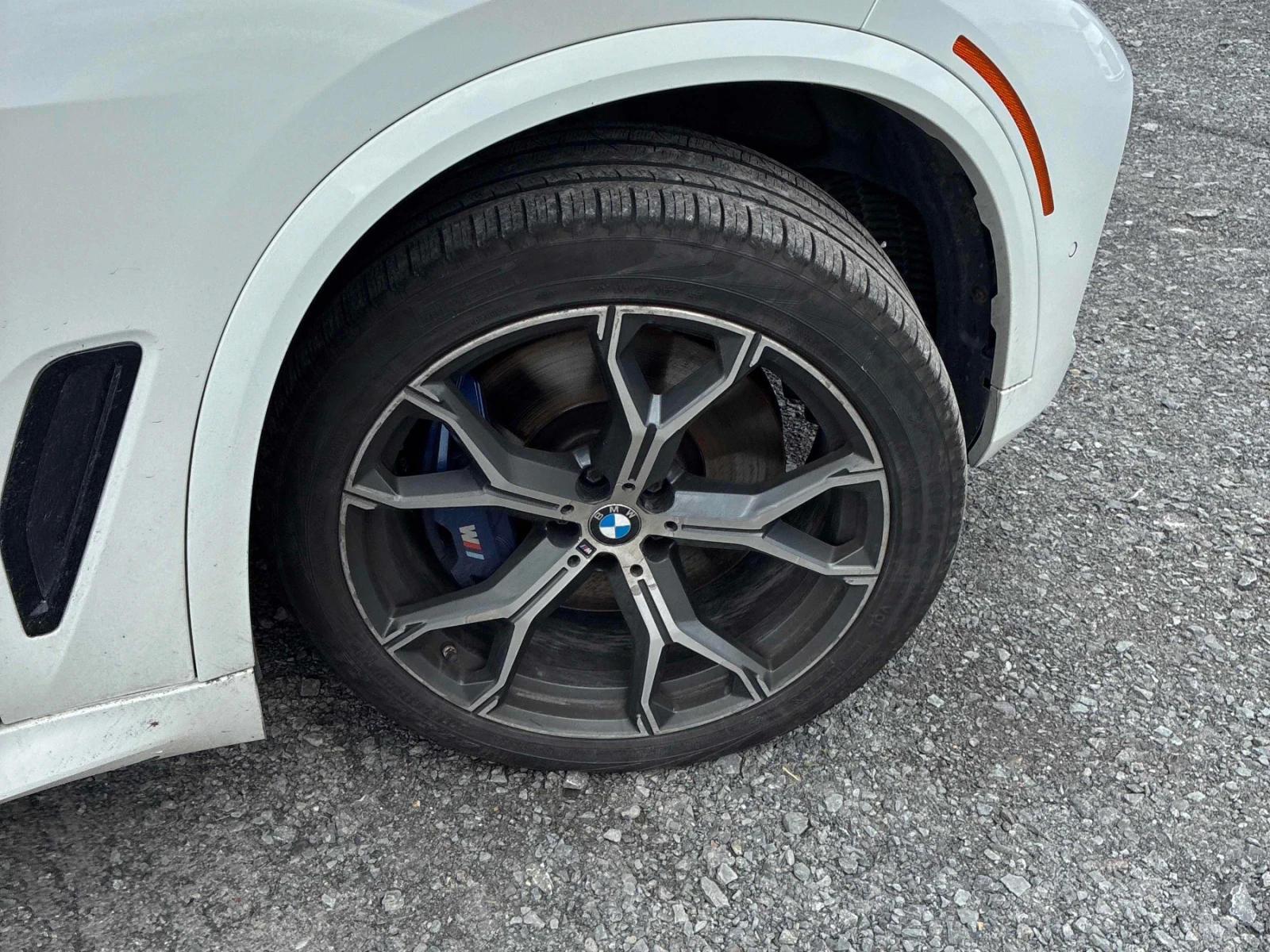 BMW X5 xDrive40i * M ПАКЕТ * ПОДГРЕВ * ПАНОРАМА * CARFAX, снимка 17 - Автомобили и джипове - 54635928