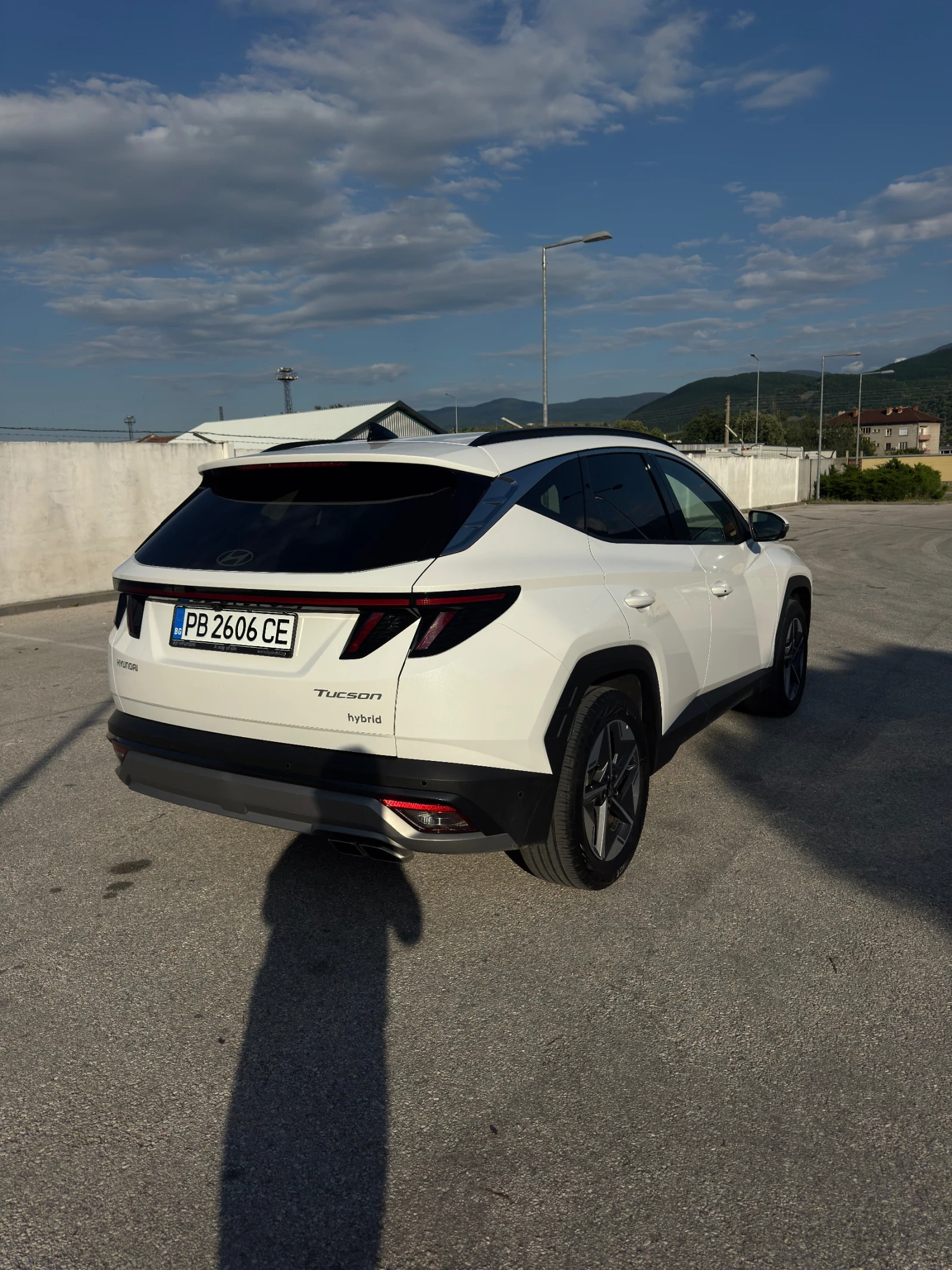 Hyundai Tucson 1.6 HEV, снимка 5 - Автомобили и джипове - 54811166