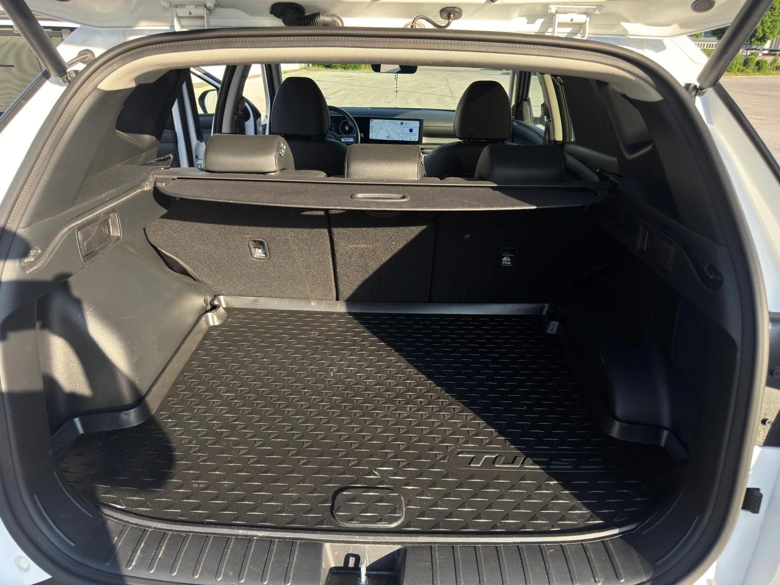 Hyundai Tucson 1.6 HEV, снимка 13 - Автомобили и джипове - 54811166