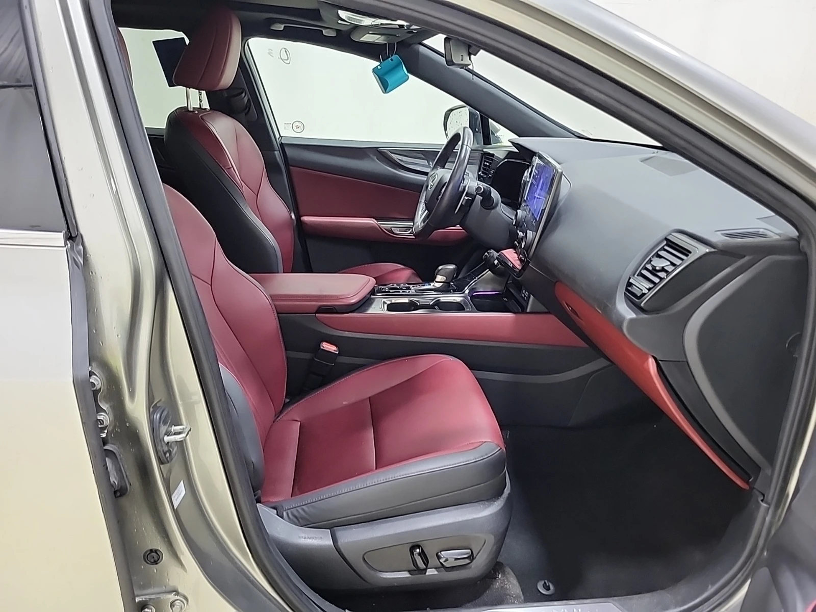 Lexus NX 350h * * CARFAX * * ���� ������ * *  | Mobile.bg � ����������� 9