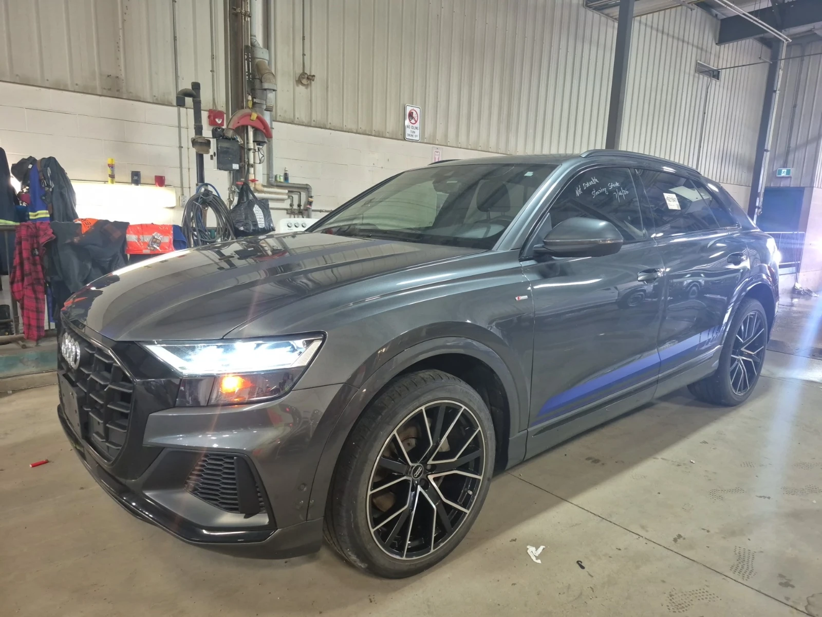 Audi Q8 Progressive* ОБДУХВАНЕ * ПАНОРАМА * 